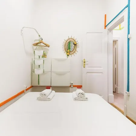 Apartment Marques De Pombal Typical By Homing Lissabon